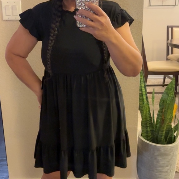 Dress - Picture 1 of 4